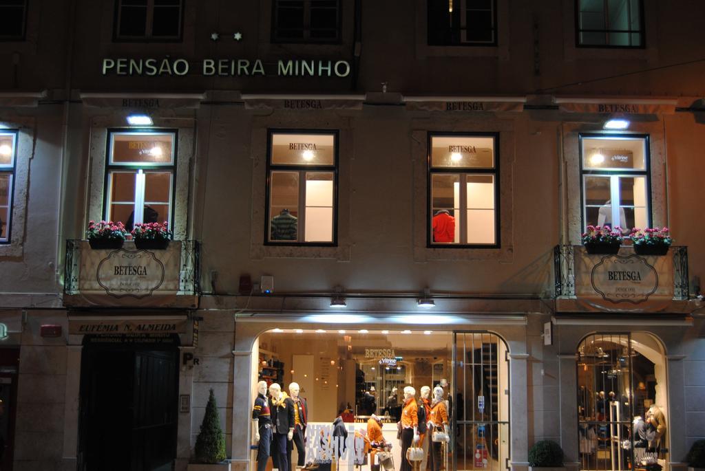 Отель Pensao Beira Minho Лиссабон Экстерьер фото